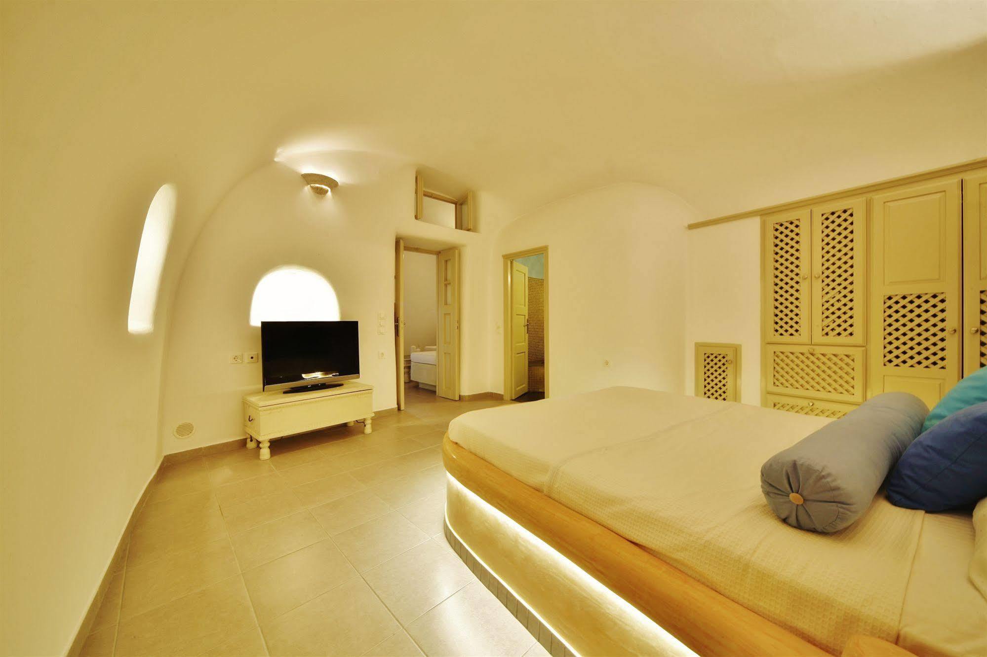 Chroma Suites Oia Exterior foto