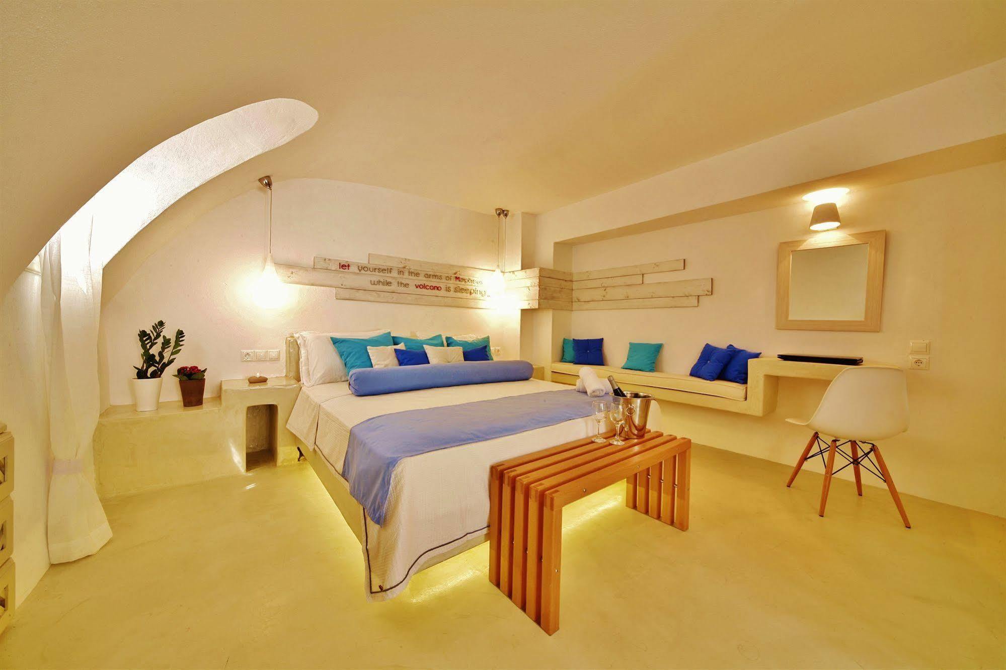 Chroma Suites Oia Exterior foto